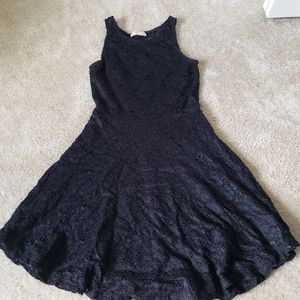 Black detailed dress